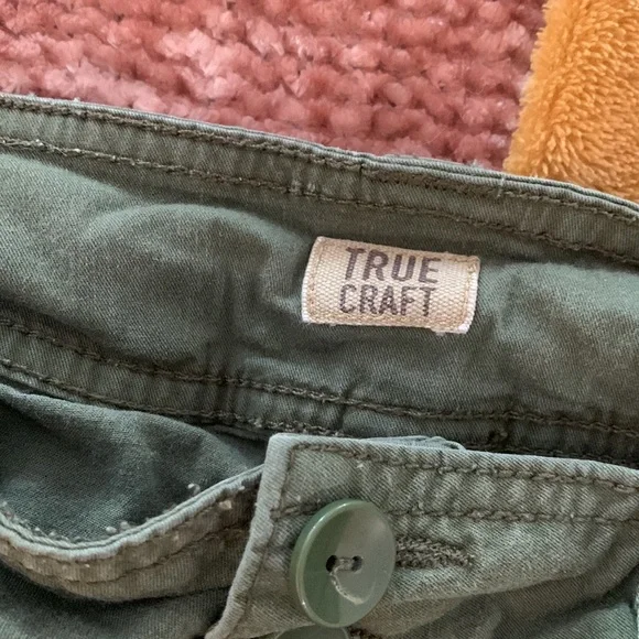 True Craft green utility shorts - Picture 2 of 4